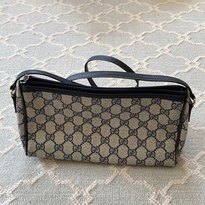 Vintage Gucci crossbody